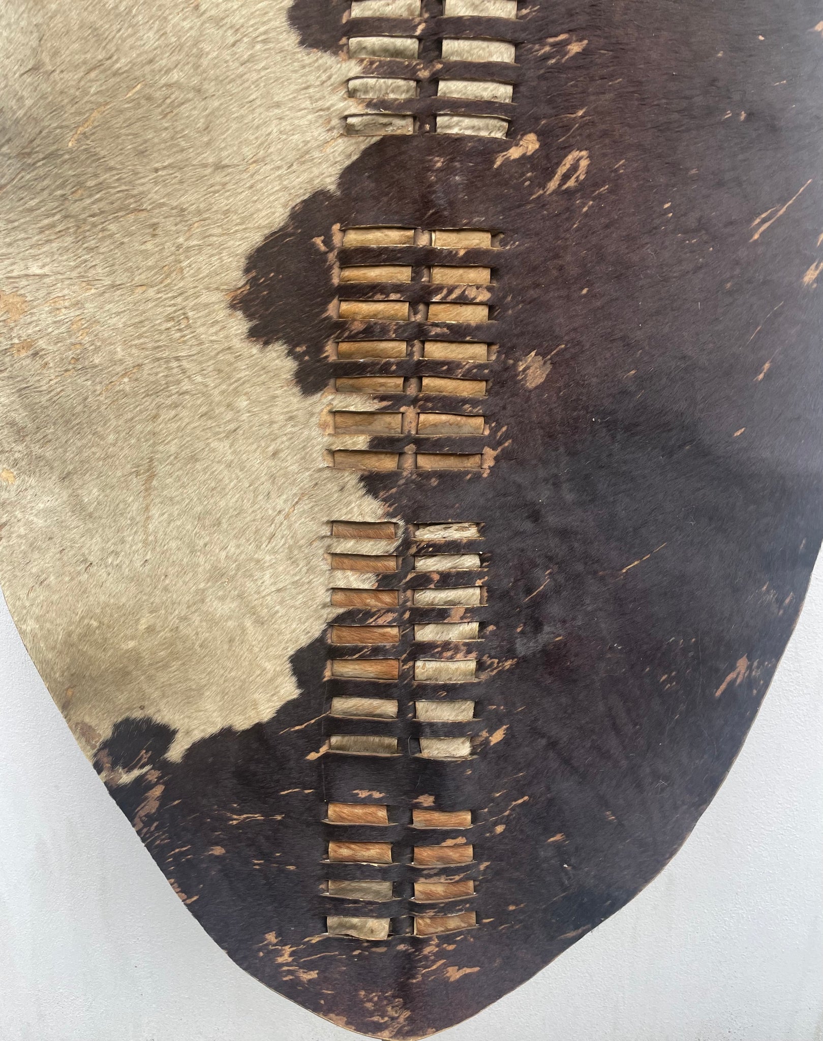 Stunning Original 1879 Zulu Regimental War Shield Isihlangu UKhandem stunning-original-1879-zulu-regimental-war-shield-isihlangu-ukhandem