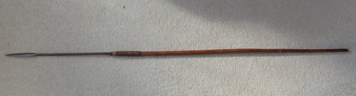 A 19th CENTURY LIGHT ZULU THROWING SPEAR