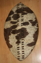 Spectacular 1879 Period Regimental Zulu War Shield, Umbhumbulozu Pattern