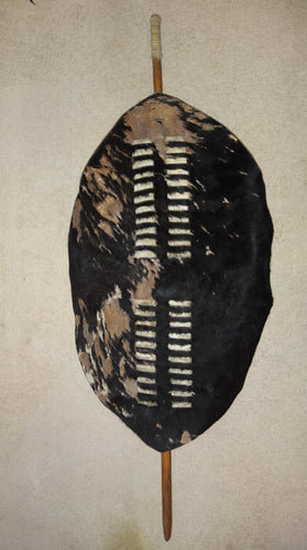AN IMPRESSIVE CHARACTERFUL ZULU SHIELD, IHAWU