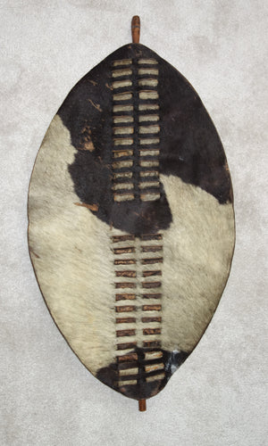 EXCELLENT ZULU WAR SHIELD, IHAWU, POSSIBLY 1879 VINTAGE
